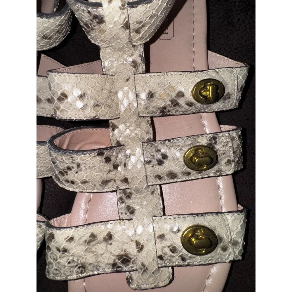 COACH Oleta Gladiator Sz 6B Turn-lock Ankle Sandal Flats Snakeskin Leather retro